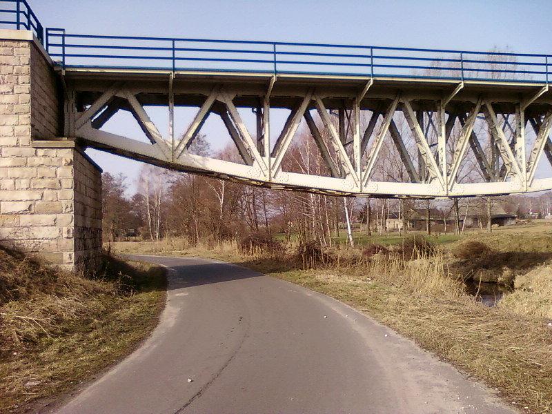 Most kolejowy koło Konstantek