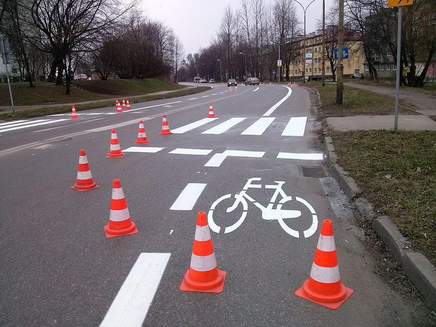 Malowanie pasów dla rowerów
