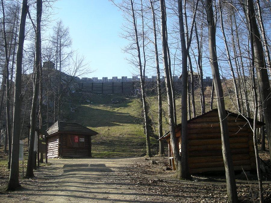 Do Grodu na Górze Birów