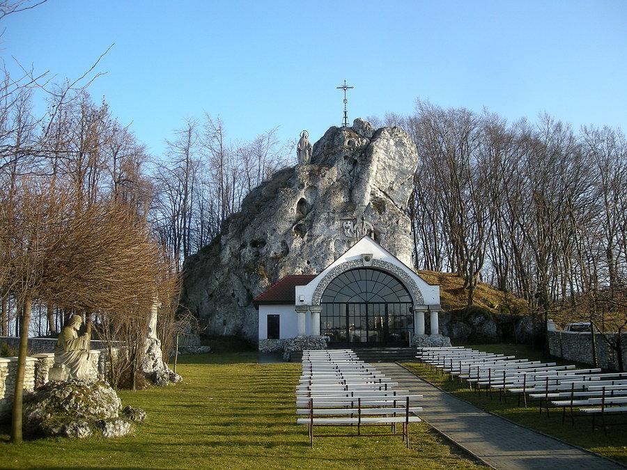 Sanktuarium Matki Bożej Skałkowej w Podzamczu