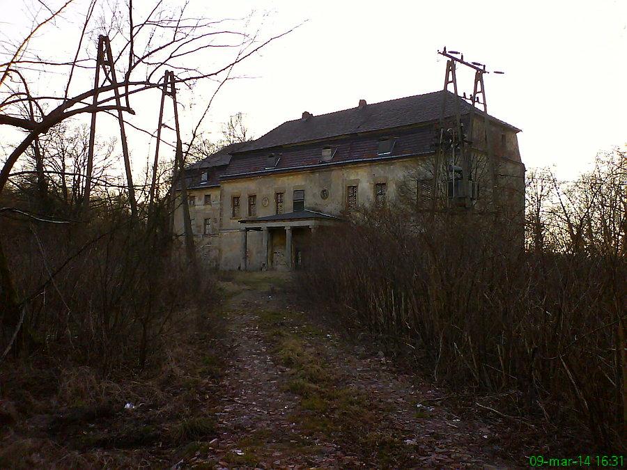 Pałacyk w Dębince
