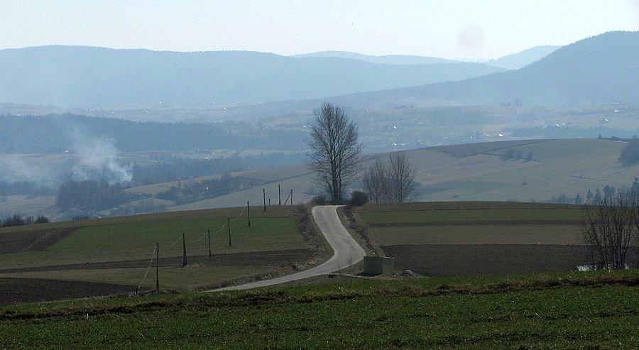 Widok z podjazdu nad Lipnicę W