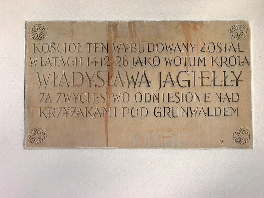 Tablica pamiątkowa na kościele Matki Bożej Zwycięskiej w Lublinie