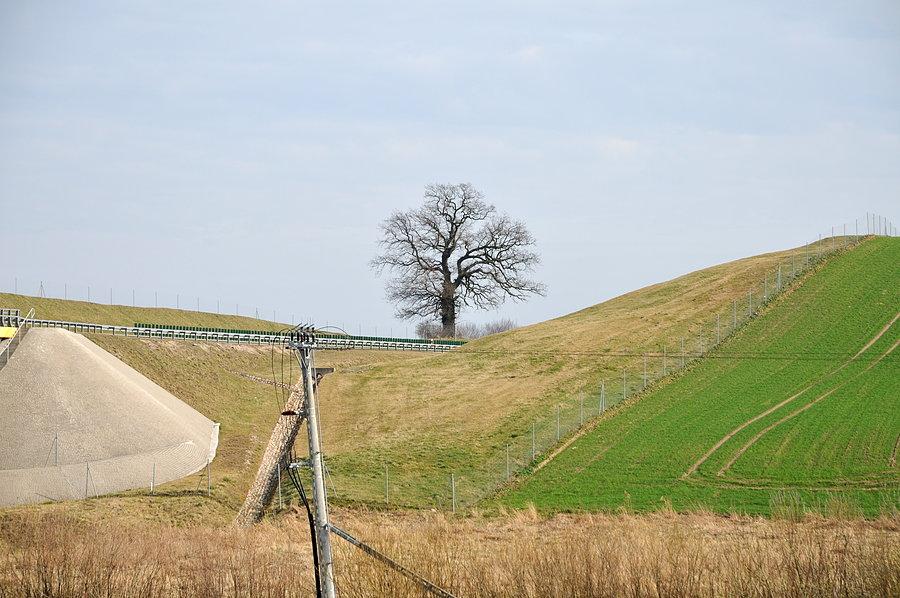 Ulkowy - przed autostradą widzę już cel mojej wyprawy