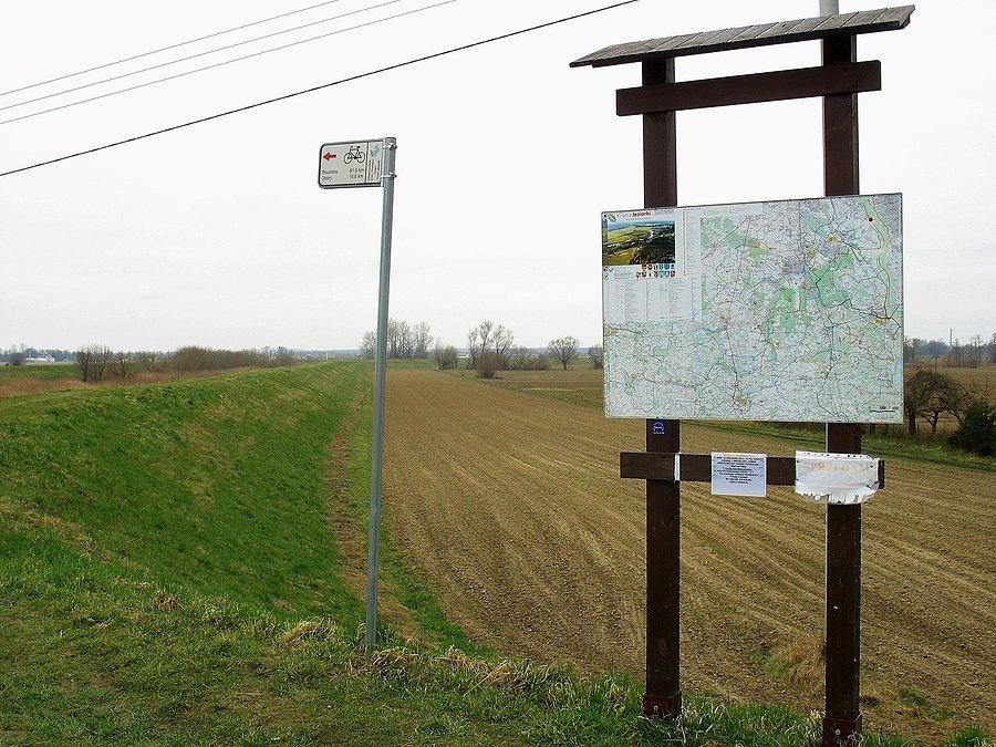 Punkt wyjściowy szlaku Kraina Jeziorki