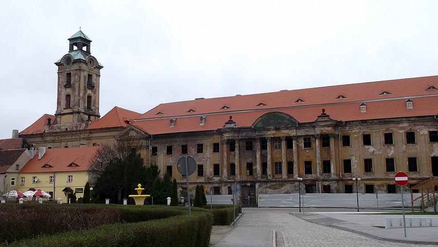 Zamek i pałac