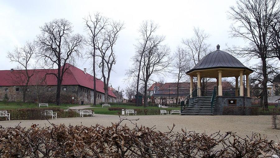 Przypałacowy park
