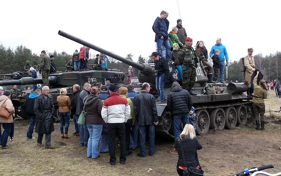 Czołg "Rudy" cieszy się olbrzymią popularnością. Ten jest na chodzie
