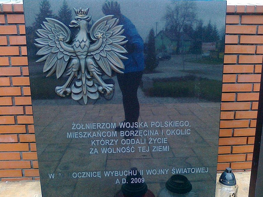 Tablica pamiątkowa i przypadkowa " samojebka"