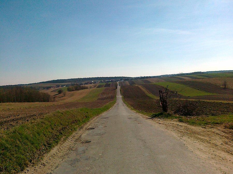 Długa prosta, najbardziej dziurawy fragment dzisiejszego wyjazdu