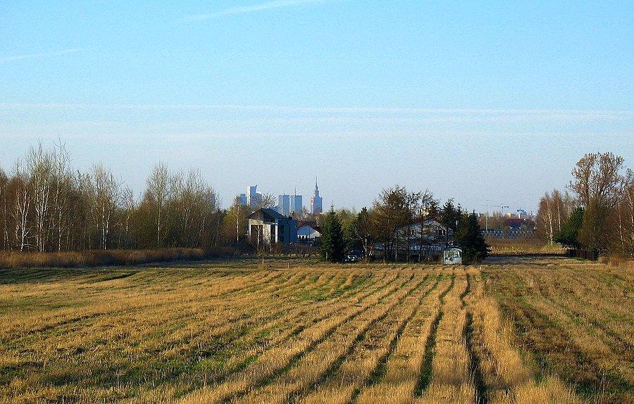 Widok z Jeziorek na Pałac Kultury