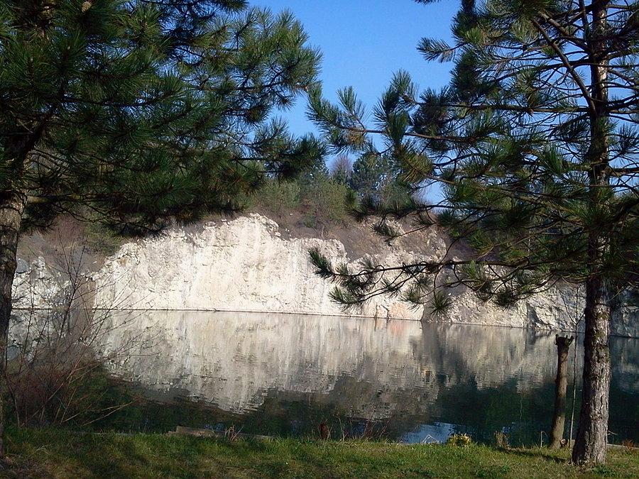 Zalany kamieniołom