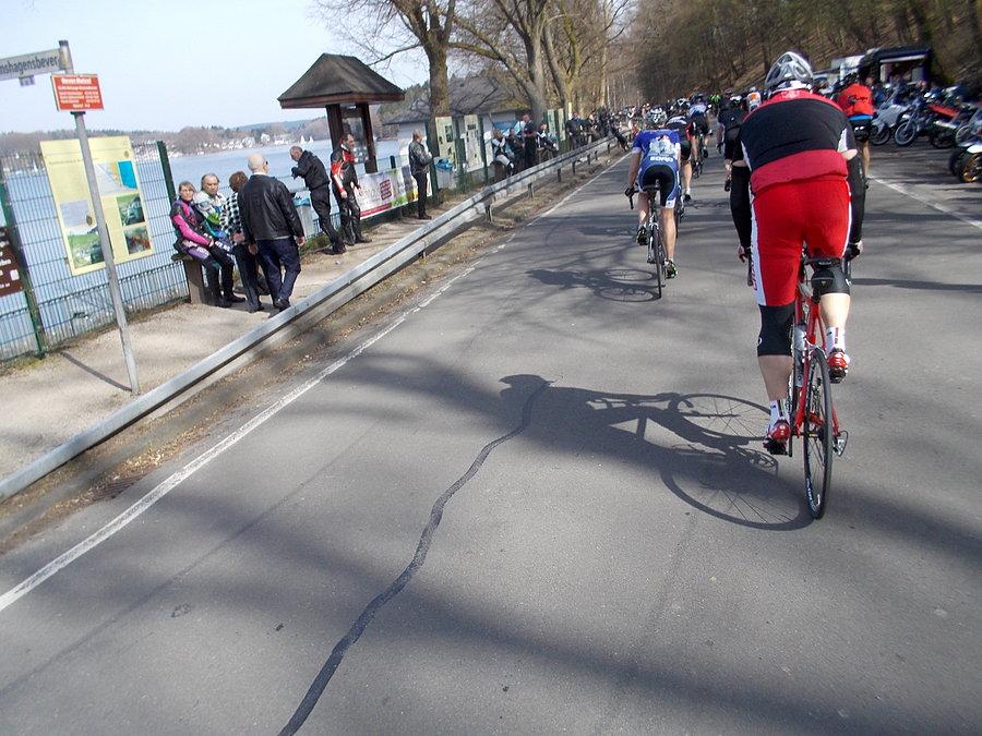 Runda na Bevertalsperre - Bikertreff przy zalewie