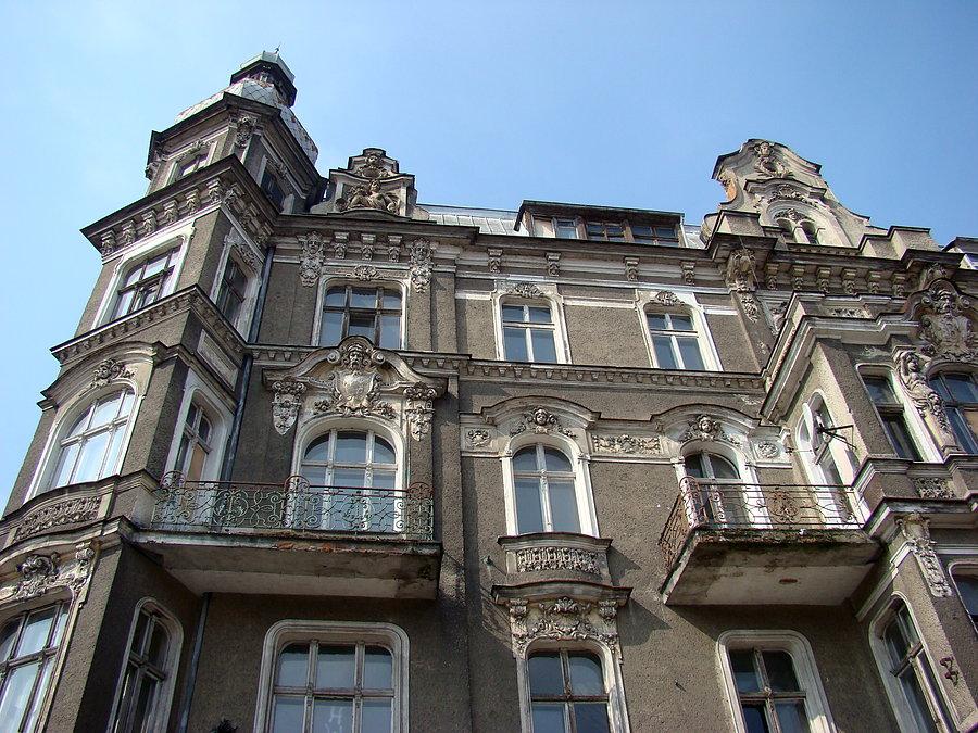 Piękna kamienica w drodze powrotnej