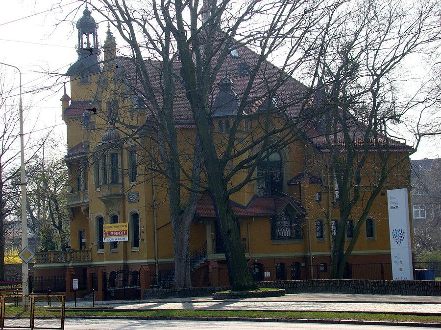 Pałace na alei Wojska Polskiego