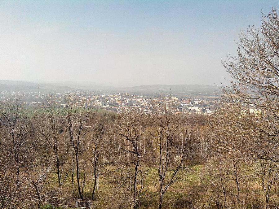 Panorama na Krnov ze wzgórza Cvilin, Krnov