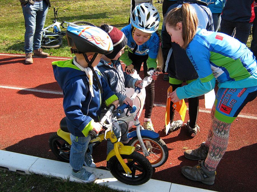 Najmłodsi uczestnicy wyścigów MTB ..... :-)