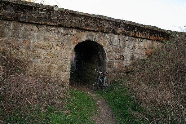 Wiadukt kolejowy na linii Nowy Sącz - Chabówka