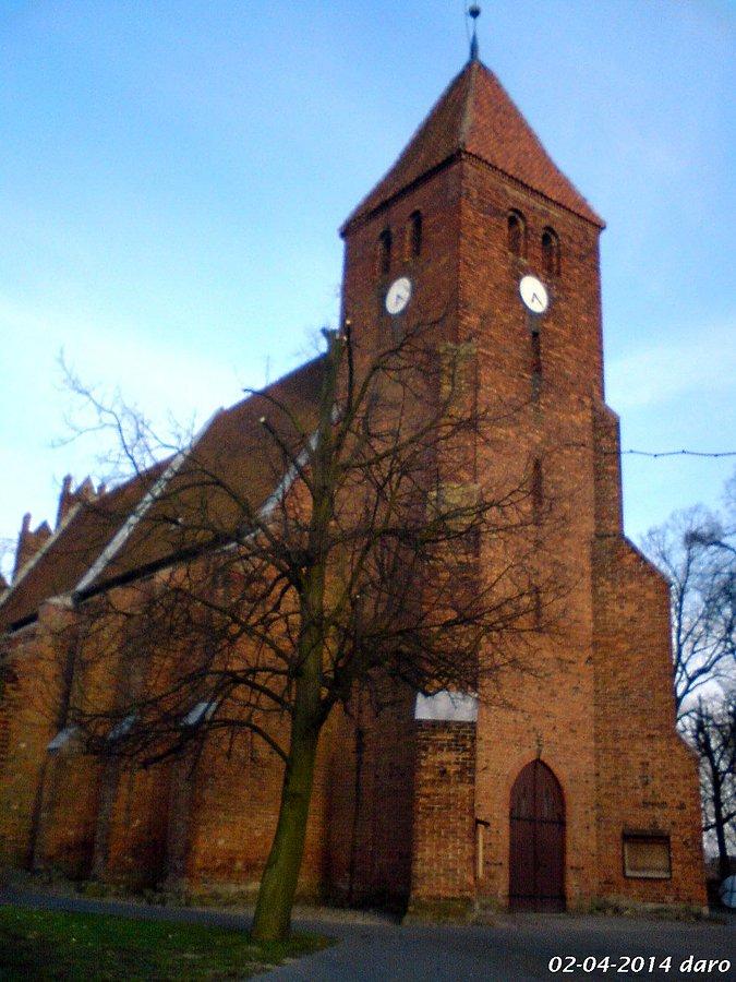 02-04-2014.Kościół parafialny Św. Stanisława BiM w Subkowach. Zdjęcie wykonane podczas wycieczki rowerowej