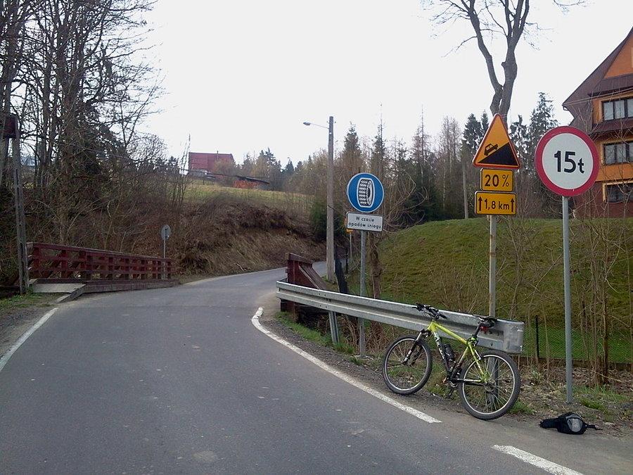Podjazd z Rdzawki na Obidową