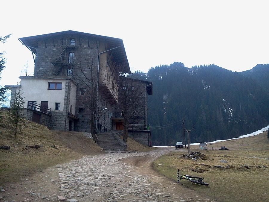 Schronisko Na Kalatówkach 1198 m