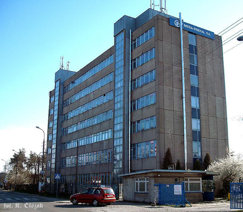 Od automatyki do regału magazynowego, czyli gmach w Falenicy
