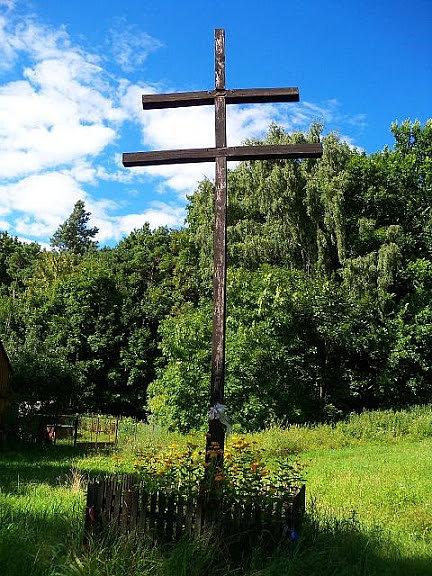 Krzyż lotaryński, Nowe Radzikowo