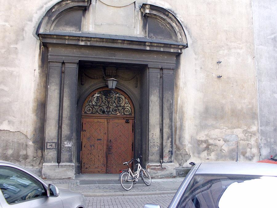 Portal kościoła o. Franciszkanów przy Placu Klasztornym w Bytomiu
