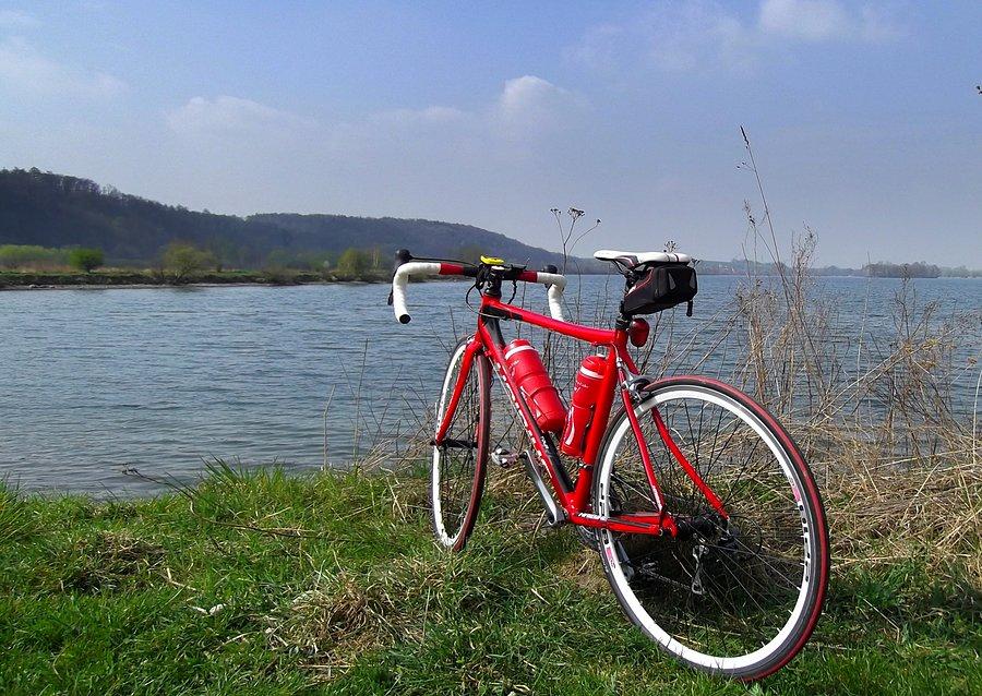 Hlucin, jezioro