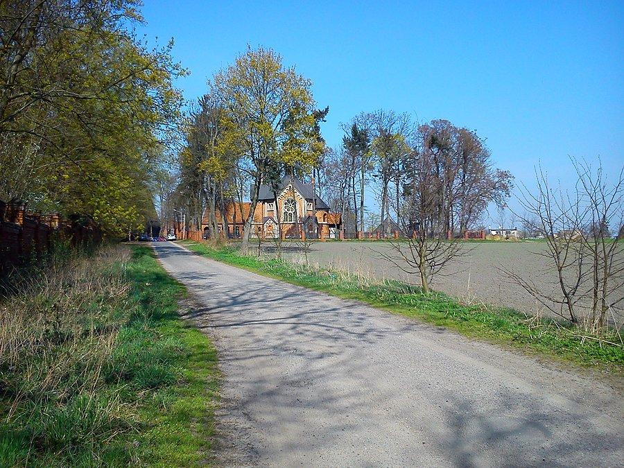 Brody - kaplica nagrobna ?