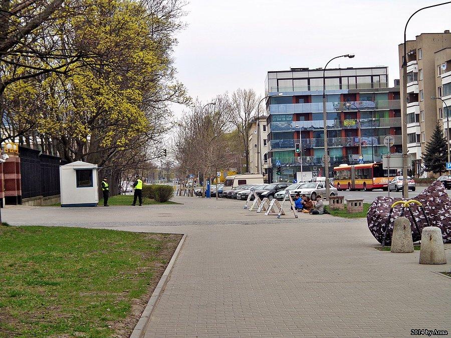 W drodze pod Rurę, pod Ambasadą Chińskiej Republiki Ludowej
