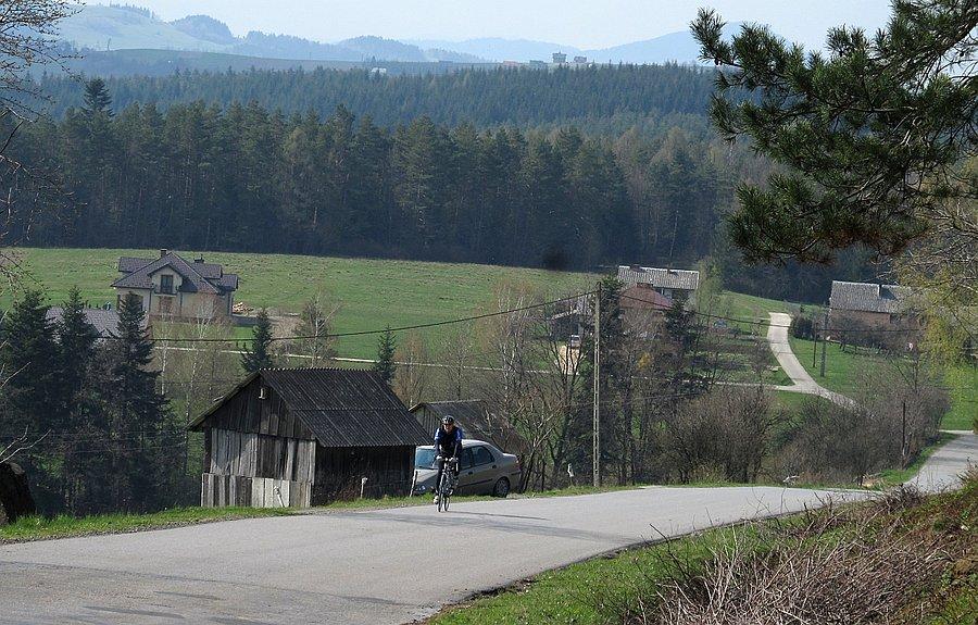Wiktor na podjeździe w Brunarach