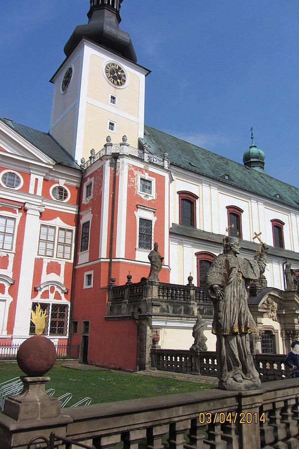Kościół przyklasztorny