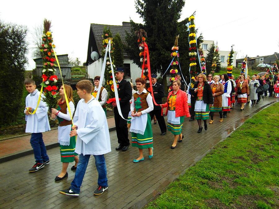 Procesja z palmami w Gogolewie