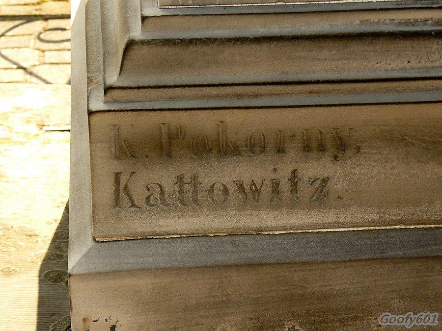 Autor pomnika