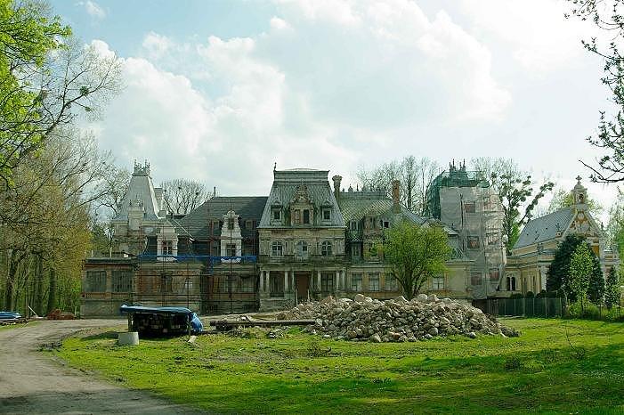 Guzów - pałac