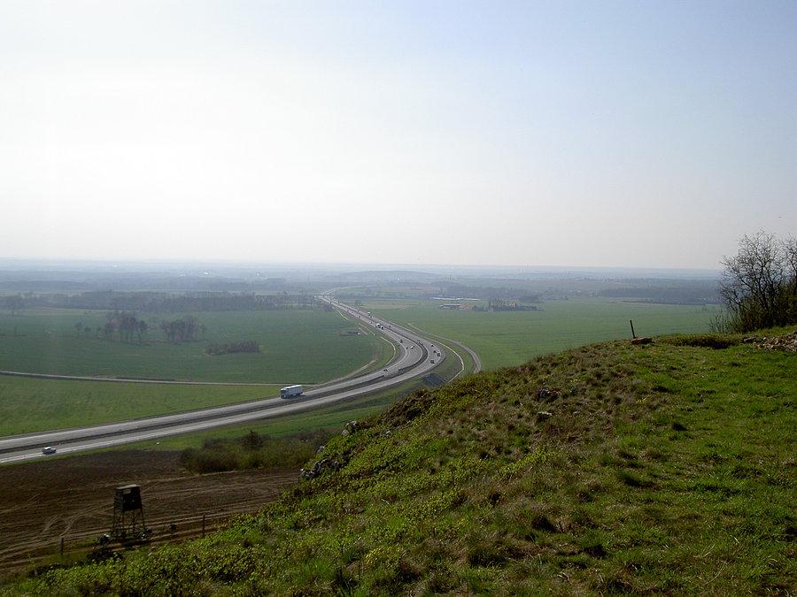 Widok na A4 i Krapkowice w tle