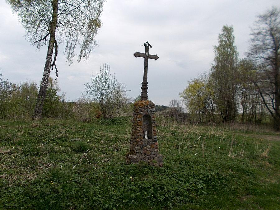Przydrożna kapliczka koło Chojnowa