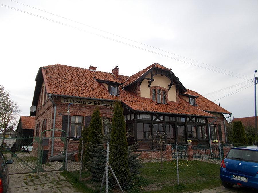 Kępki - budynek dawnej restauracji nad Nogatem