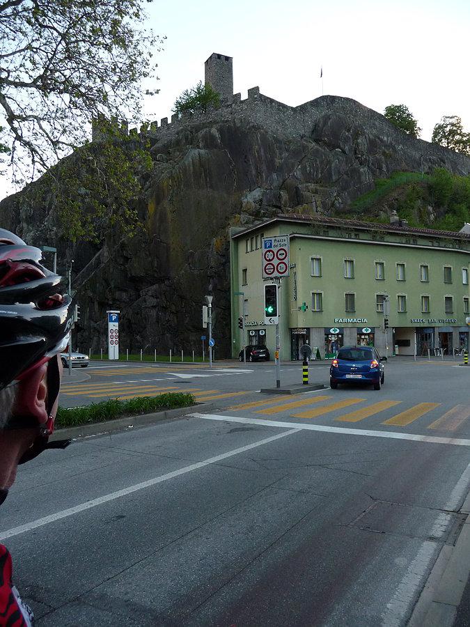 Locarno-Bellinzona-Locarno Runde - zamek w Bellinzona