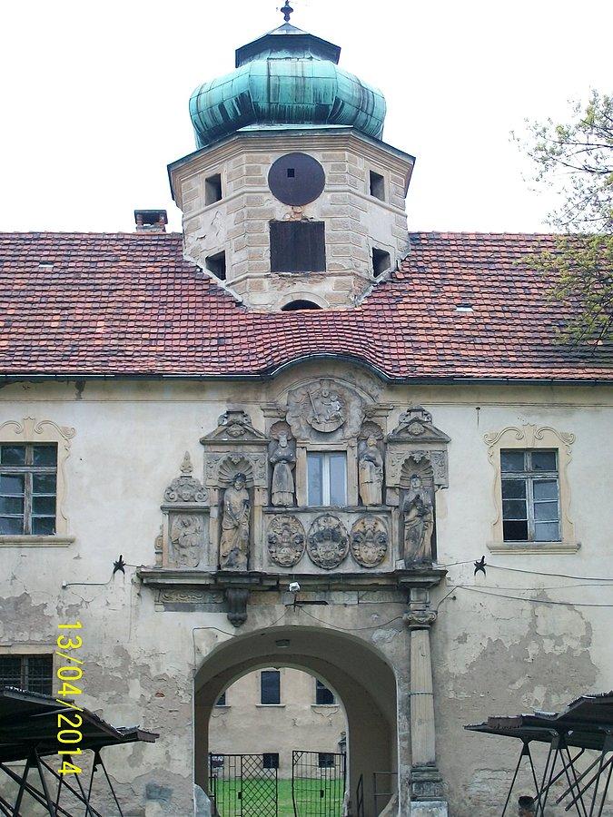 Zamek w Głogówku od frontu