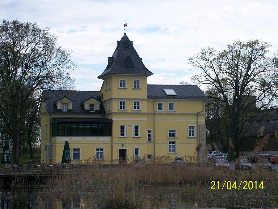 Pałac Łucja w Zakrzowie