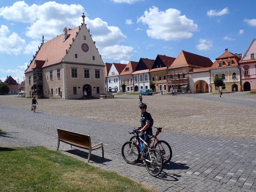 Mąż zwiedza Bardejov