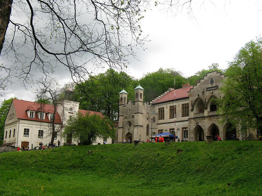 Pałac w Młoszowej