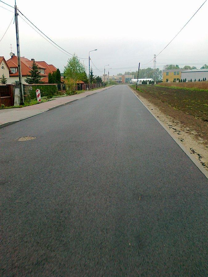 Nowa nawierzchnia drogi w Szeligach. Szybko im poszedł remont