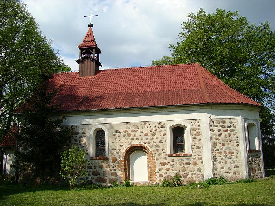 I kościółek w pełnej okazałości