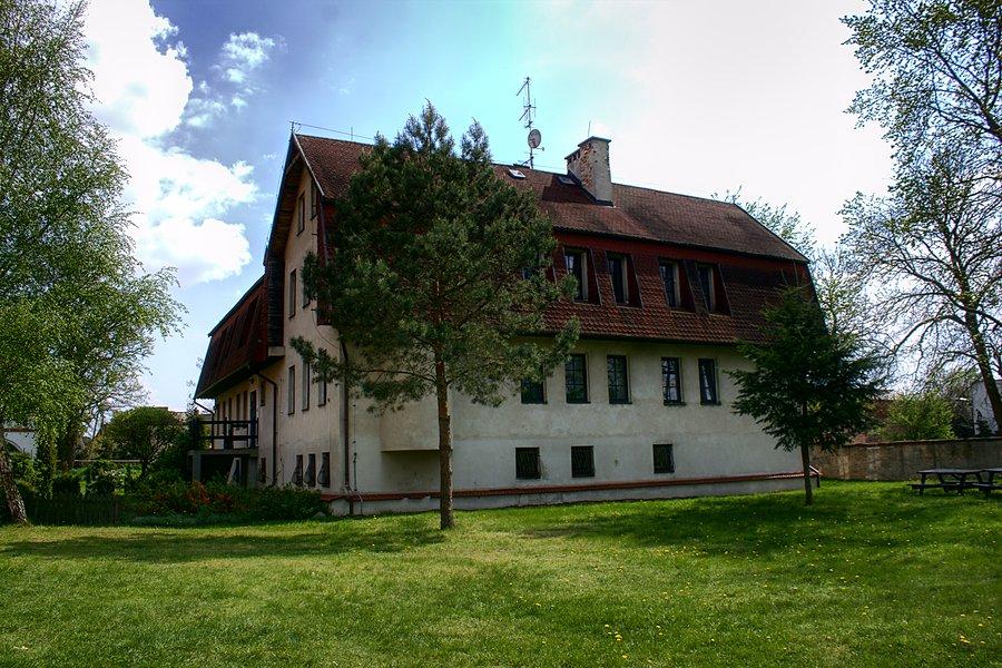 Klasztor oo. Franciszkanów w Dobrej