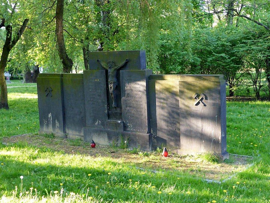 Tu też usunięto imiona