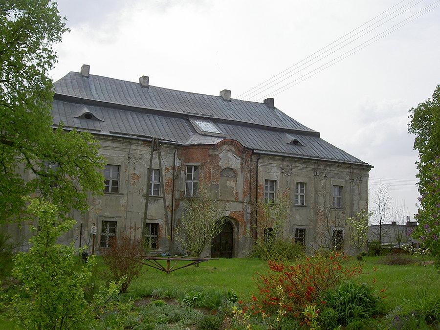 Pałac w Pisarzowicach od tyłu