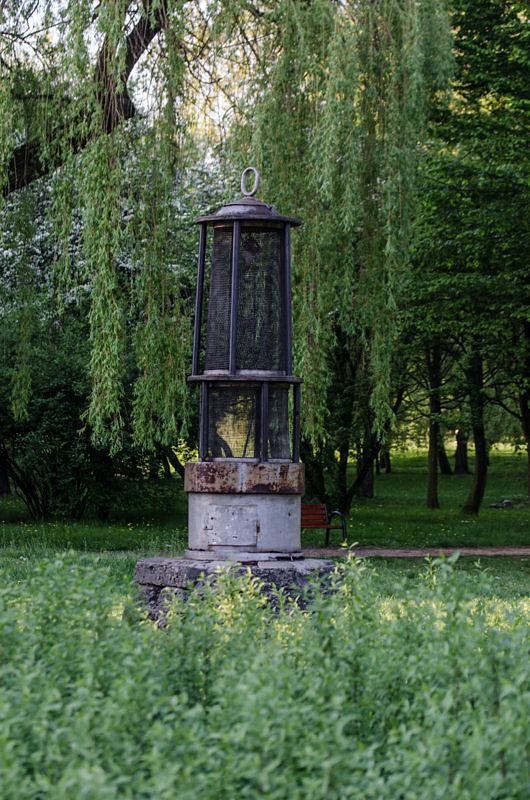 Trochę duża ta lampka